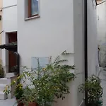 La Casetta Nel Claustro Altamura