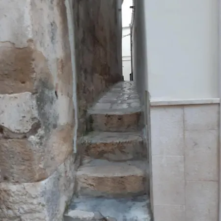 La Casetta Nel Claustro Tatil Evi