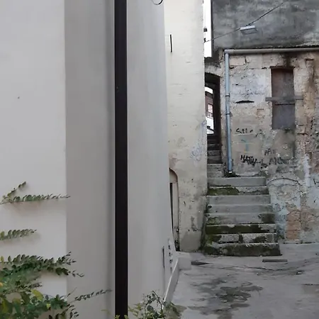 La Casetta Nel Claustro Tatil Evi *